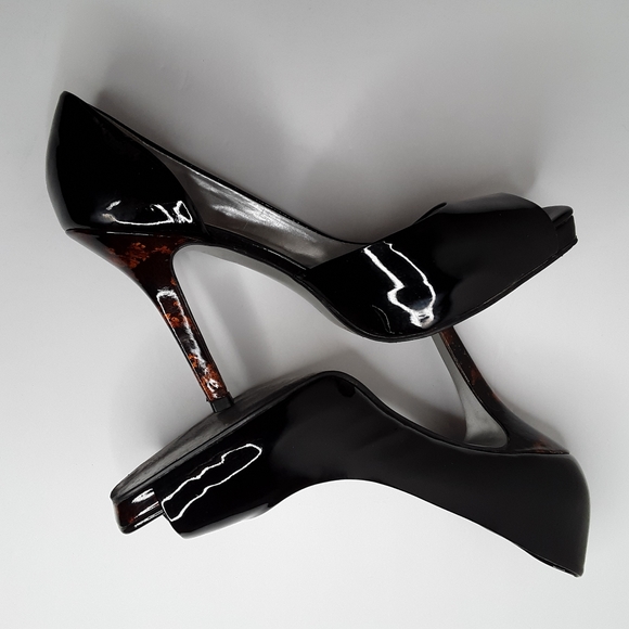 Jessica Simpson black patent peeptoe heels - Picture 4 of 8